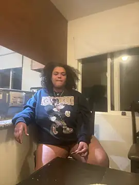 OnlyOneMeeks online show from April 21, 5:14 am