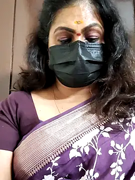 Snapshot of Sweetie_swetha37 chatting on September 9, 2:17 pm Sweetie swetha37 online show from September 9, 2:17 pm