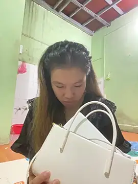 QueenLink online show from October 15, 4:31 pm