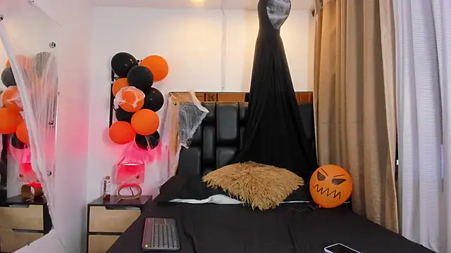 GiorgineTaylor online show from October 29, 11:25 am