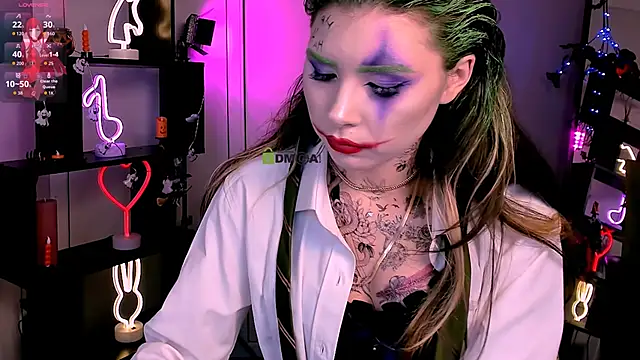 lily morty online show from October 31, 9:19 pm