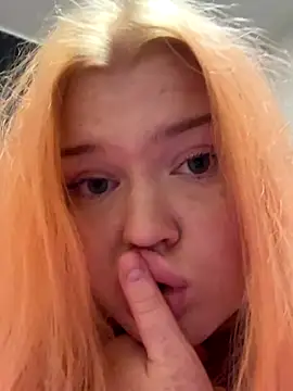  Adele Moor  online show from October 7, 6:01 pm