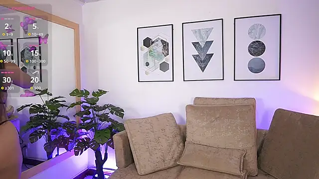 MilaCrave online show from September 22, 11:52 am