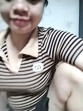 Mie rose online show from April 2, 1:41 pm