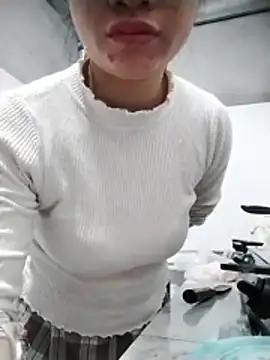 Mie rose online show from October 31, 3:19 am