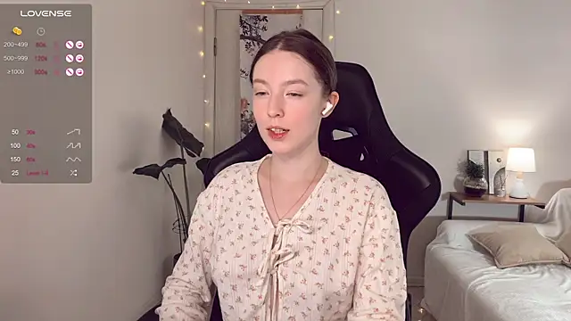 lucky13    online show from January 13, 9:19 pm