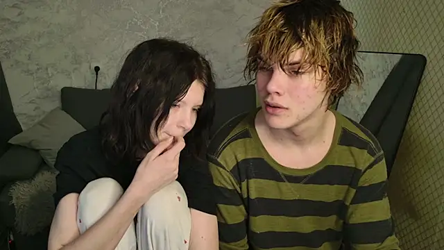 Bonnie And C1yde online show from April 13, 5:20 am