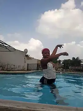 BUNNYCHOWX28 online show from March 9, 1:36 pm