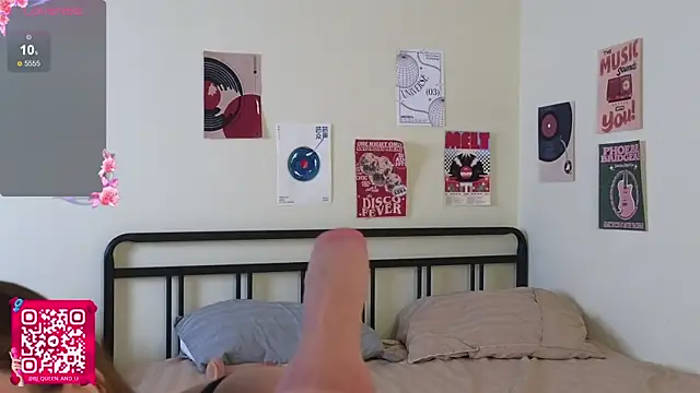 Tonya  Thompson online show from September 13, 10:45 am