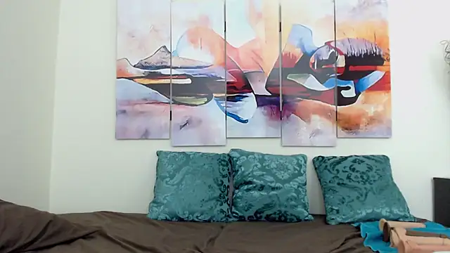 FLAKIS18 online show from November 9, 10:05 pm