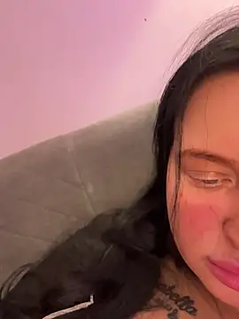 brunetteGirl274 online show from October 2, 8:58 pm