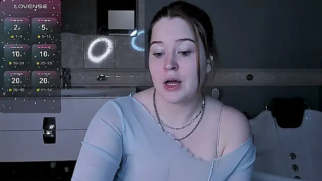 HelenHartt online show from April 6, 8:15 am