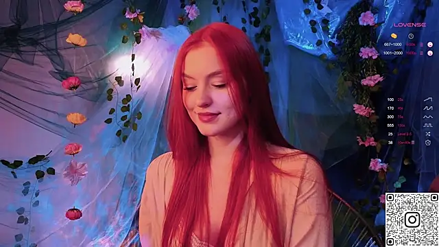 GildedKitten online show from December 1, 6:10 pm