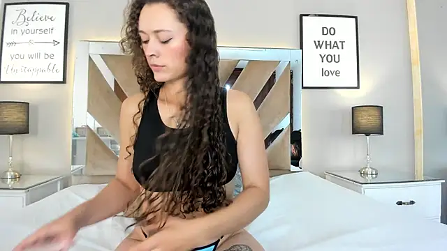 cellestehot online show from January 7, 1:47 pm