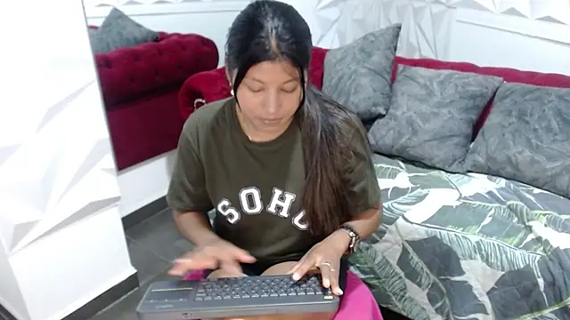 Snapshot of canela_a73 chatting on September 15, 4:47 pm canela a73 online show from September 15, 4:47 pm