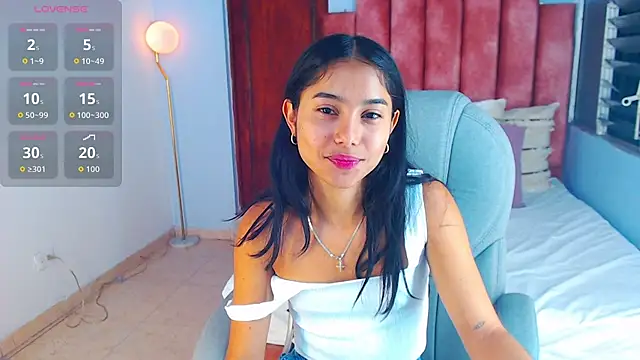 Snapshot of Milaa_Star_ chatting on October 15, 3:31 am Milaa Star online show from October 15, 3:31 am