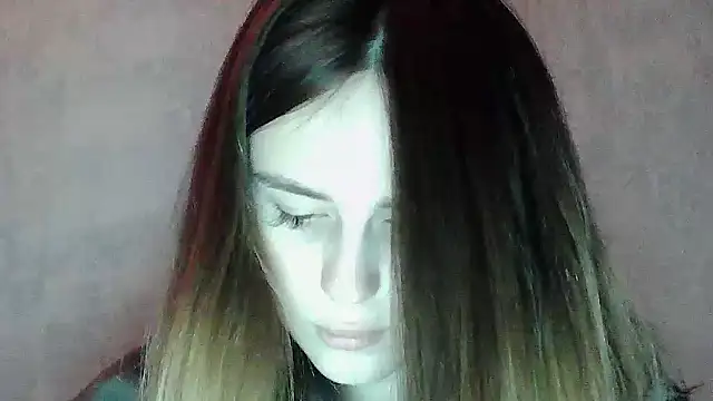 SweetLoraa online show from April 12, 8:44 pm