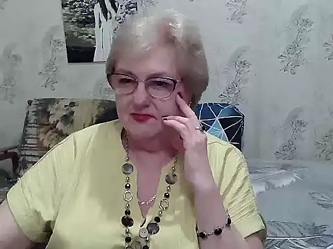 Renata62011 online show from June 3, 4:01 pm