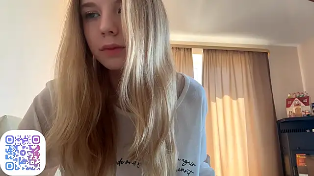 FruityXo online show from September 11, 8:25 am