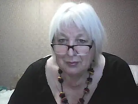 Snapshot of Alexia64231 chatting on September 11, 1:55 pm Alexia64231 online show from September 11, 1:55 pm