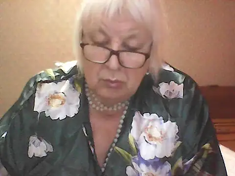 Snapshot of Alexia64231 chatting on September 24, 7:35 pm Alexia64231 online show from September 24, 7:35 pm