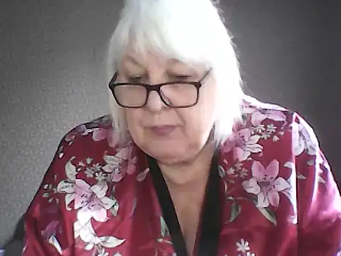 Alexia64231 online show from February 20, 6:26 am