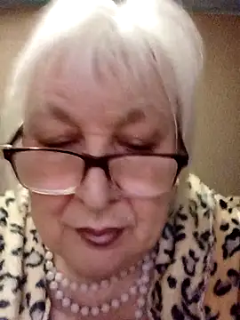 Alexia64231 online show from November 17, 3:51 am