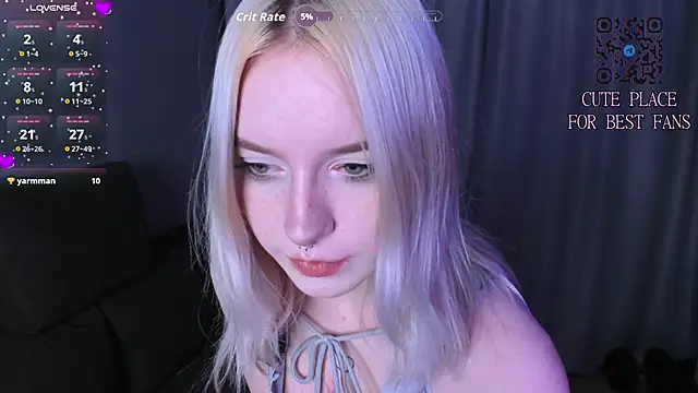 godlikegirlyy online show from March 4, 3:18 pm