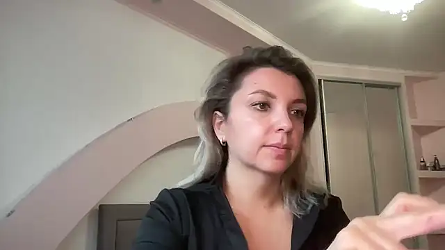 Snapshot of Beautysoul_ chatting on October 22, 12:32 pm Beautysoul online show from October 22, 12:32 pm
