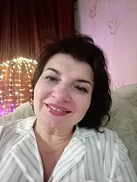 LedyNika online show from December 4, 9:15 pm