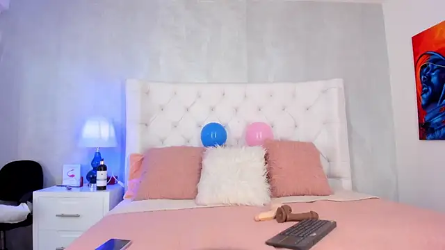 Yara Bliss  online show from October 3, 8:03 pm