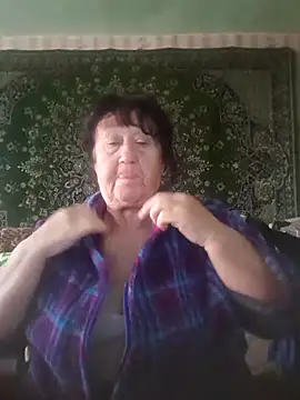 CrystalLime6411 online show from October 13, 12:19 pm