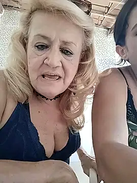 Snapshot of Bellapotencia1985 chatting on October 8, 12:53 pm Bellapotencia1985 online show from October 8, 12:53 pm