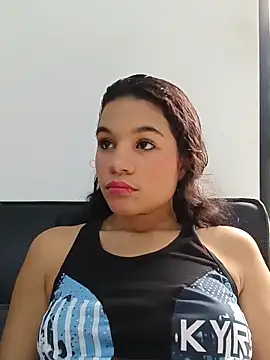 Little-Pussy-Sweet online show from November 3, 1:37 pm