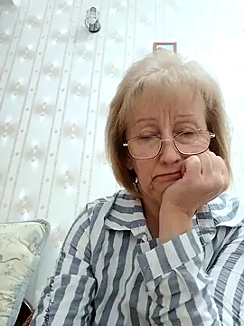 AlikaSwan5821 online show from October 5, 8:58 pm