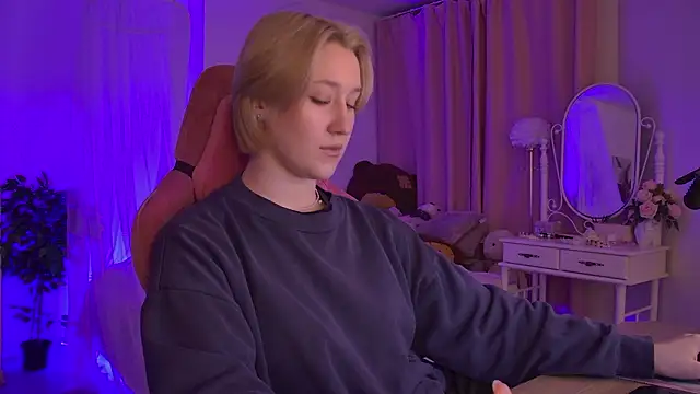 CinBellamy online show from February 12, 6:04 am