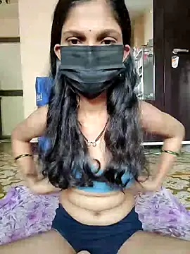 Shivani2002 online show from September 20, 9:18 am