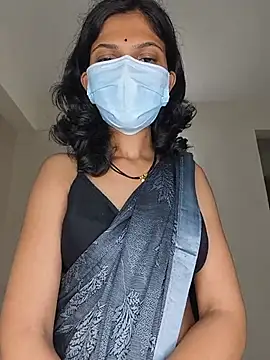 Shivani2002 online show from July 3, 12:00 pm