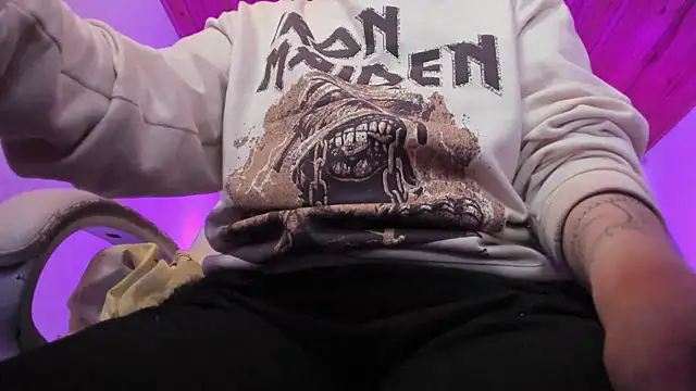 kurito  online show from November 8, 3:22 am