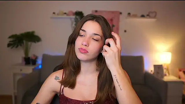 kissie cat online show from January 16, 7:10 pm