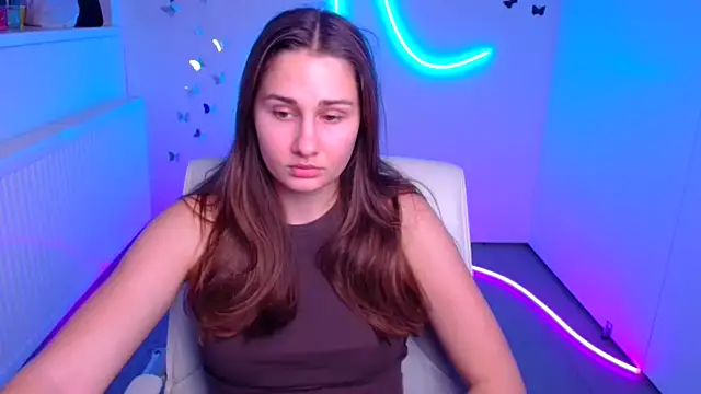 Stefanie Sweet online show from December 3, 6:49 am