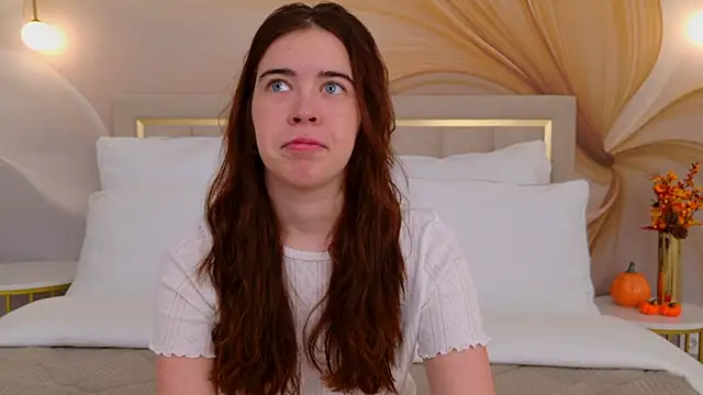 Snapshot of KimberlyBond chatting on October 7, 3:16 pm KimberlyBond online show from October 7, 3:16 pm