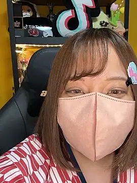 0kanna0 online show from October 1, 3:39 pm