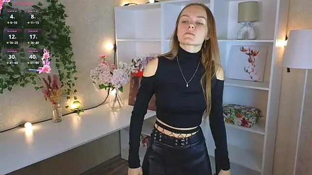 LouisaChaobal online show from September 16, 1:46 am