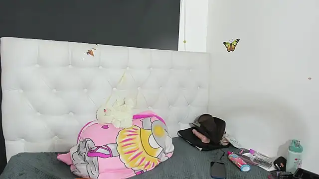 evelynesex online show from February 24, 7:07 am