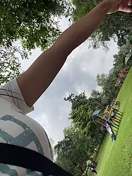 Mia jhoonson online show from January 9, 6:45 pm