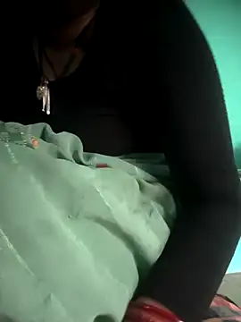 Snapshot of cut_renukadevi chatting on December 2, 8:05 am cut renukadevi online show from December 2, 8:05 am