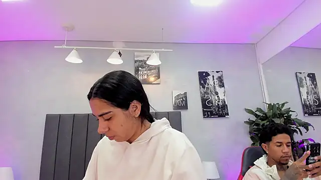 violet and myers online show from November 14, 1:00 pm