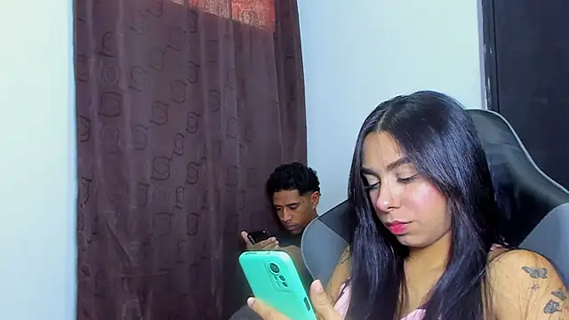 violet and myers online show from January 6, 7:28 pm