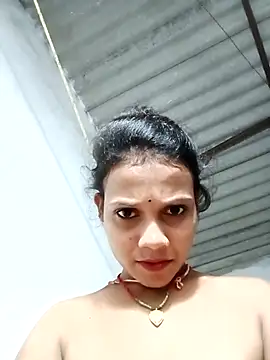 Snapshot of Chandni_Love143 chatting on September 10, 3:56 pm Chandni Love143 online show from September 10, 3:56 pm